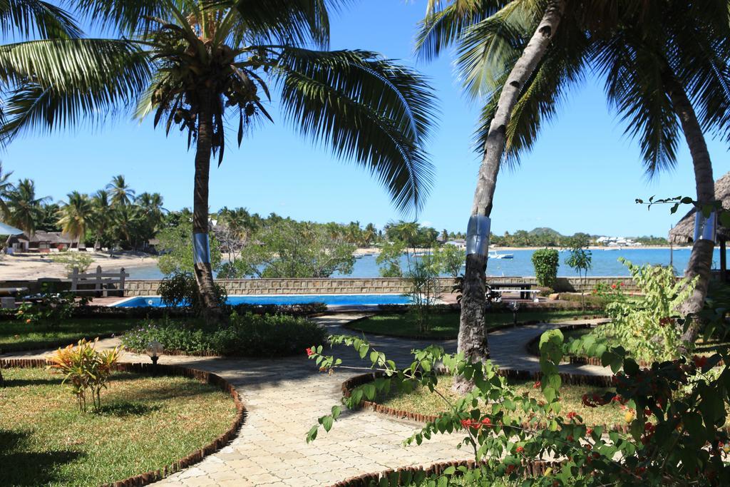 Ylang Hotel Ambondrona  Exterior photo